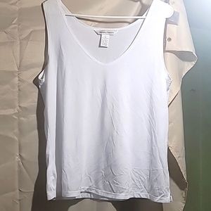 Drapers & Damon's Large White Tank Top